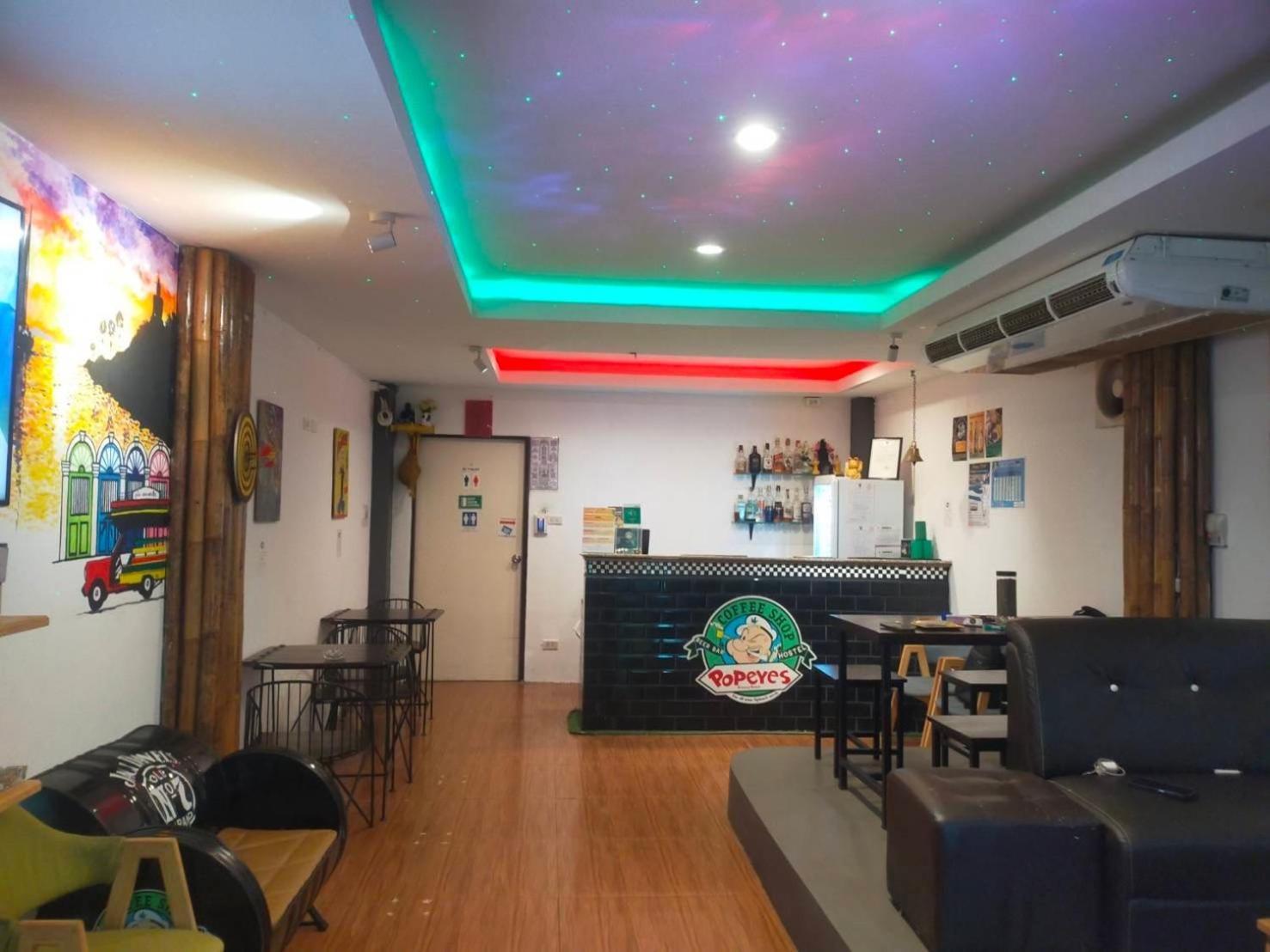 Popeyes Hostel Patong Exterior foto